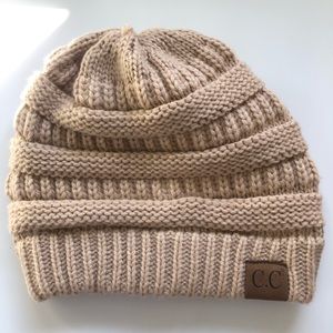 NEVER WORN TAN C.C BEANIE WARM KNIT